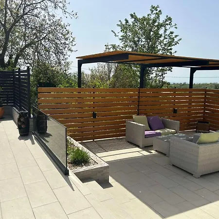 Kalina Holiday home Irig